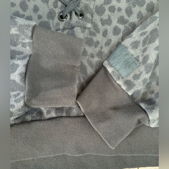 Victoria secret leopard printt cropped pullover Sz large - Picture 4 of 7